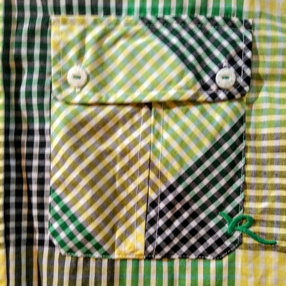 Button up - Picture 2 of 4